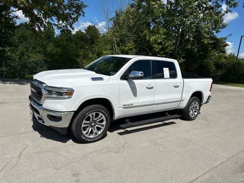 Used 2023 RAM 1500 Limited AWD/4WD image 15