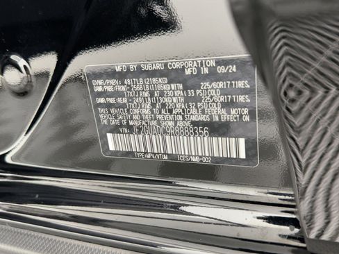 Used 2024 Subaru Crosstrek 2.0i Premium image 18