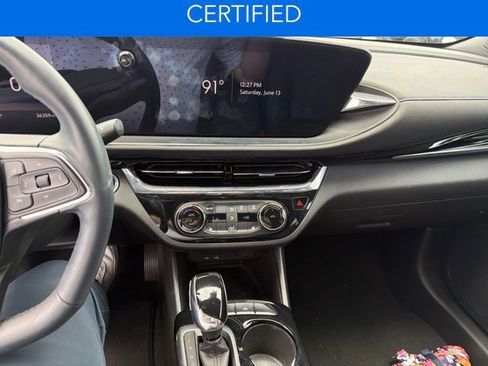 Used 2024 Buick Envista Sport Touring w/ Convenience I Package FWD image 7