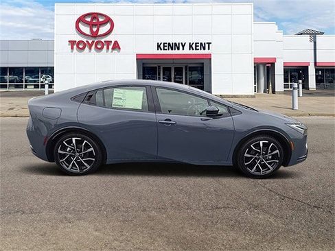 New 2026 Toyota Prius Plug-In Hybrid image 2