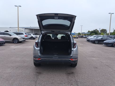 Certified 2024 Hyundai Tucson SEL w/ Convenience Package FWD image 11