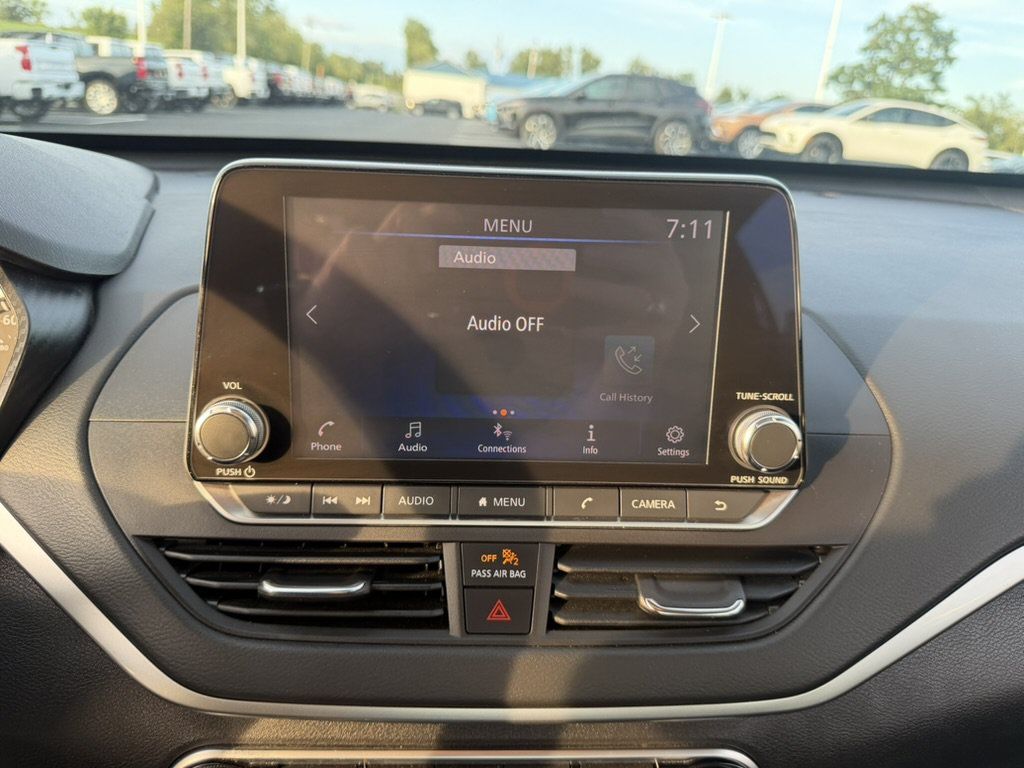 Used 2022 Nissan Altima 2.5 SV FWD image 25