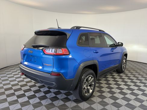 Used 2020 Jeep Cherokee Trailhawk AWD/4WD image 6