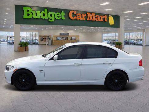 Used 2011 BMW 328i xDrive Sedan AWD/4WD image 4