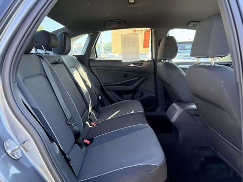 Used 2025 Volkswagen Jetta Sport FWD image 19