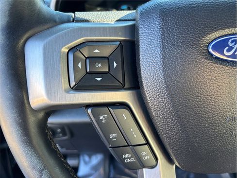 Used 2017 Ford F150 Platinum w/ Equipment Group 701A Luxury image 27