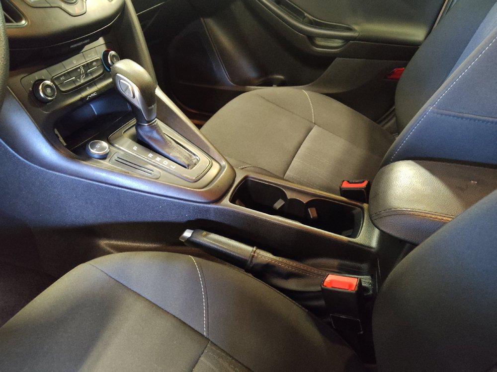 Used 2017 Ford Focus SE FWD image 26