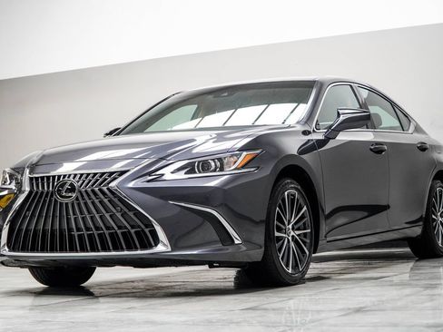Used 2025 Lexus ES 350 w/ Premium Package FWD image 8