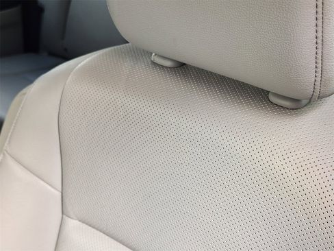 Certified 2017 Honda Ridgeline RTL image 14