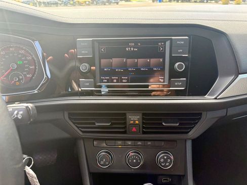 Used 2019 Volkswagen Jetta S w/ Driver Assistance Package FWD image 13