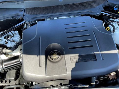 Used 2023 Land Rover Discovery HSE R-Dynamic image 33