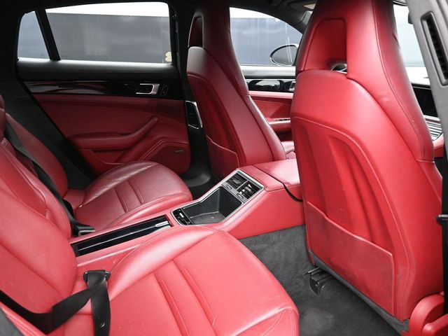 Used 2020 Porsche Panamera 4 AWD/4WD image 19