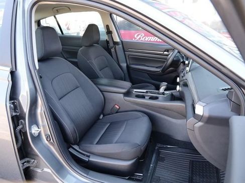 Certified 2025 Nissan Altima 2.5 SV FWD image 26