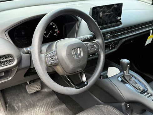 Used 2025 Honda HR-V LX image 10