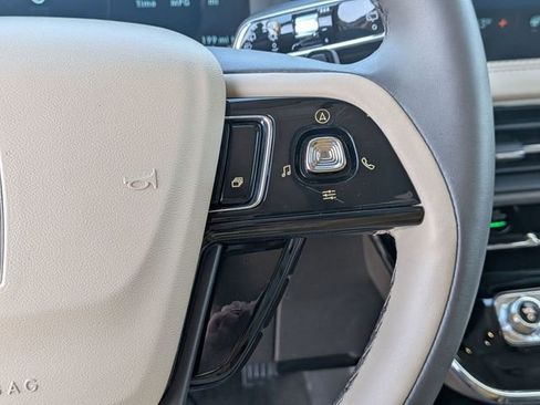 Certified 2023 Lincoln Corsair AWD w/ Equipment Group 101A image 21