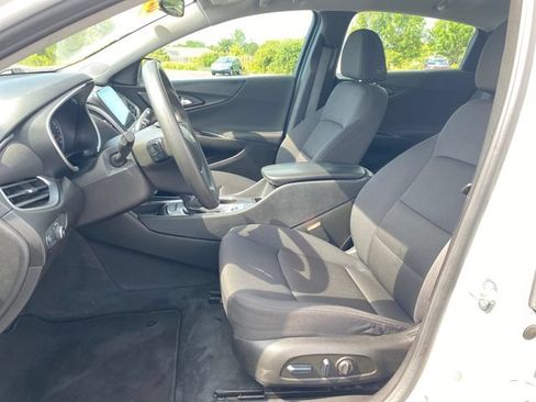 Certified 2023 Chevrolet Malibu LT FWD image 15