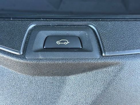 Used 2025 BMW X5 M60i w/ Executive Package image 34