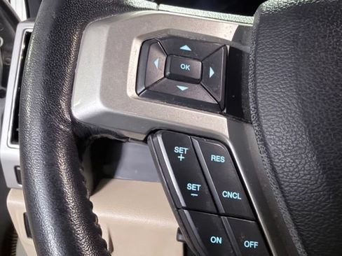 Used 2020 Ford F250 Lariat w/ Lariat Value Package AWD/4WD image 26