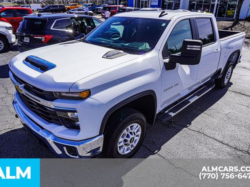 Used 2025 Chevrolet Silverado 2500 LT w/ Convenience Package AWD/4WD image 19