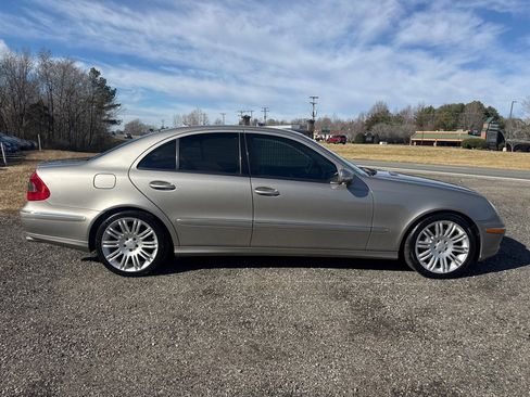 Used 2008 Mercedes-Benz E 350 Sedan image 5