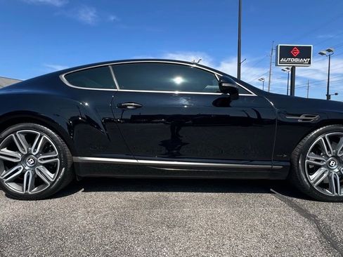 Used 2016 Bentley Continental GT image 9