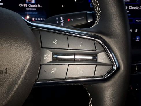 Certified 2024 Chevrolet Traverse LT image 28