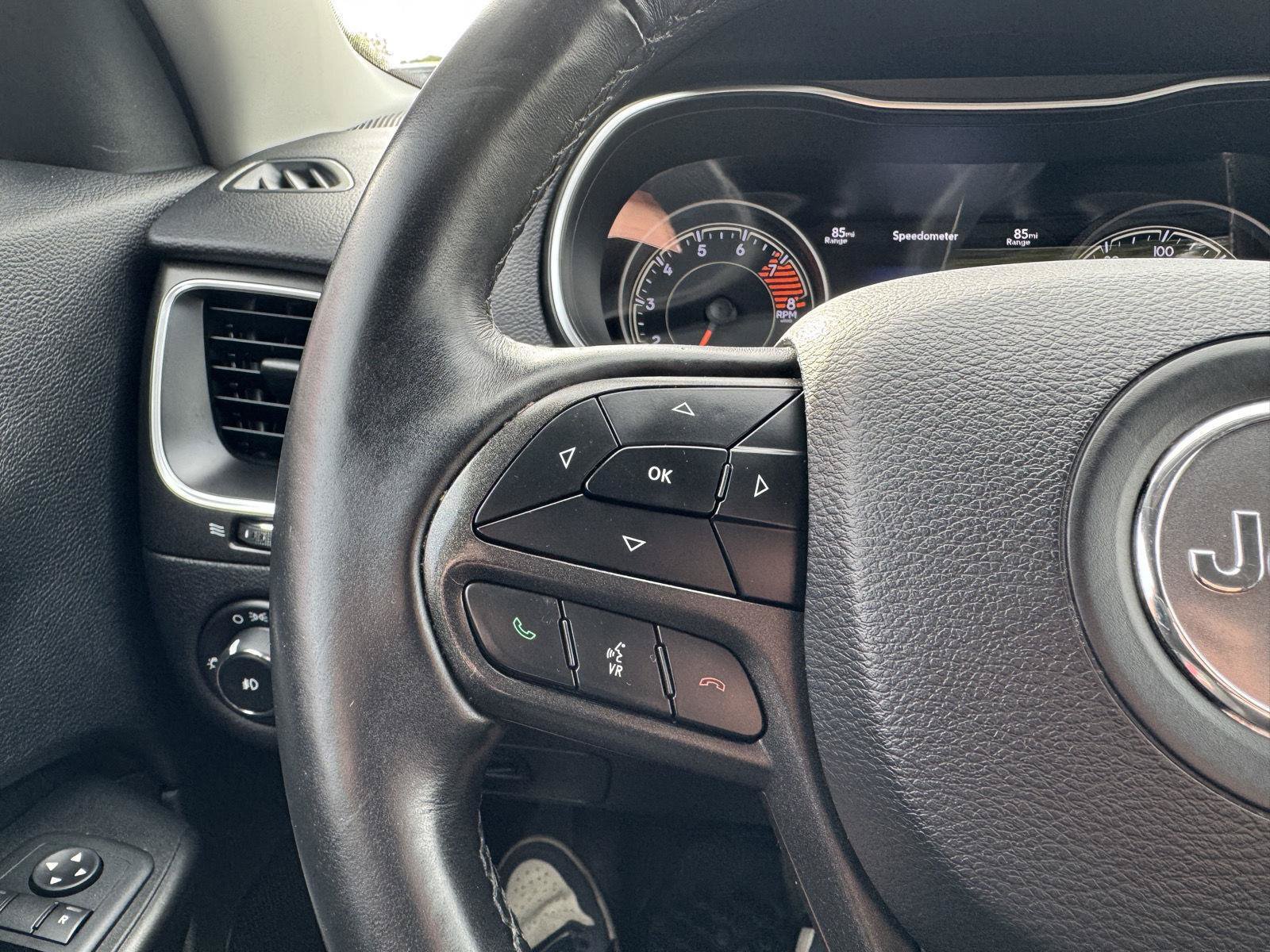 Used 2019 Jeep Cherokee Trailhawk w/ Cold Weather Group AWD/4WD image 18