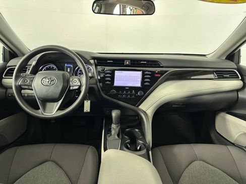 Used 2020 Toyota Camry LE FWD image 15