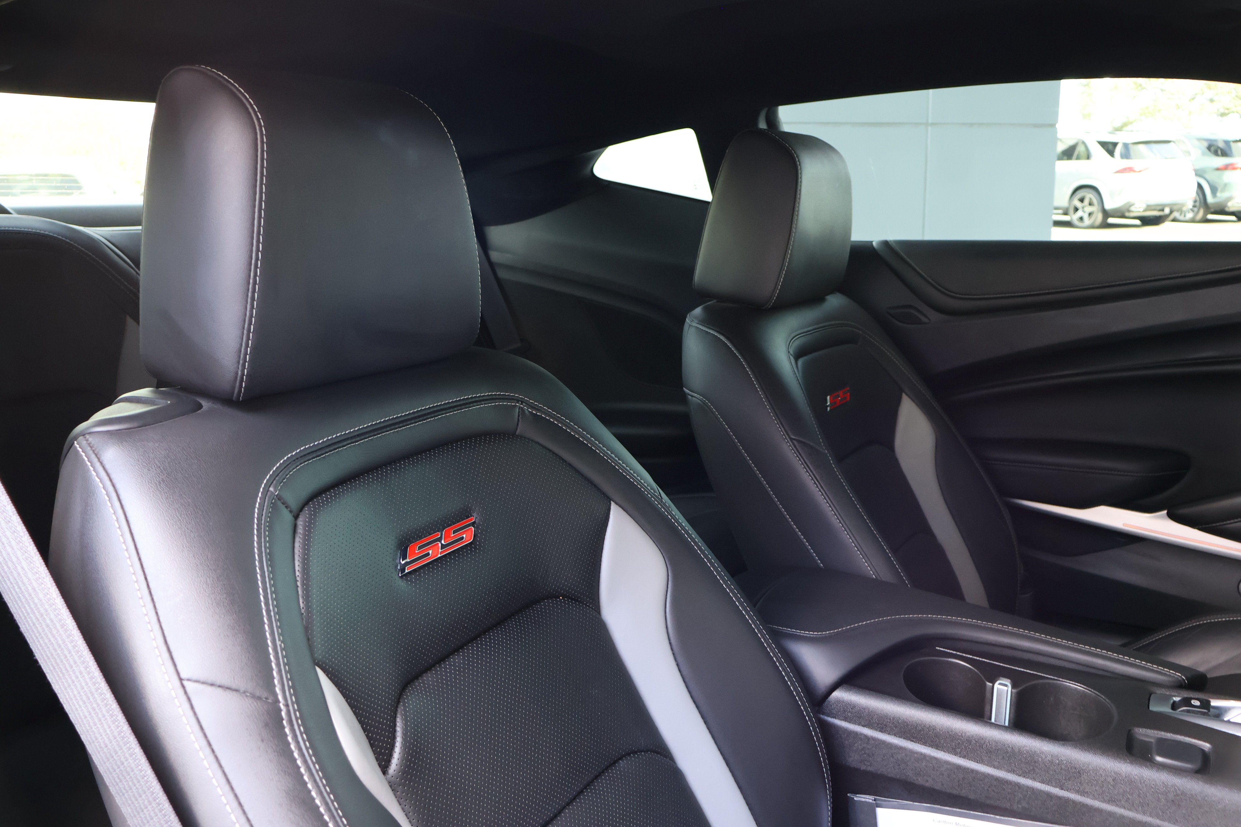 Used 2016 Chevrolet Camaro SS RWD image 20