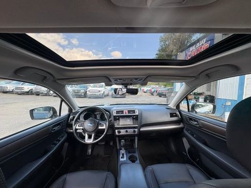 Used 2017 Subaru Outback 2.5i Limited image 16