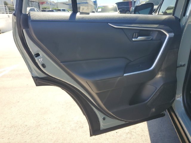 Used 2020 Toyota RAV4 XLE Premium w/ All Weather Liner Package FWD image 17