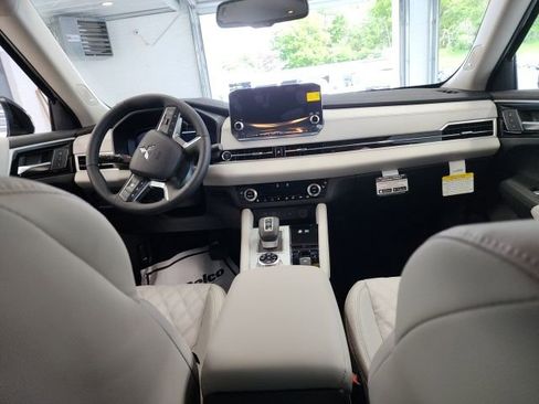 Used 2023 Mitsubishi Outlander SEL image 16