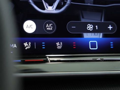 New 2026 Volkswagen Golf image 25