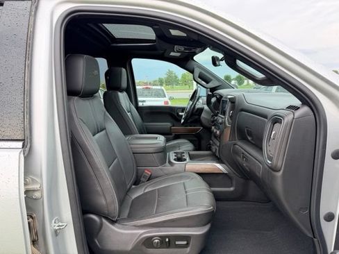 Used 2020 Chevrolet Silverado 2500 High Country w/ Z71 Off-Road Package AWD/4WD image 11