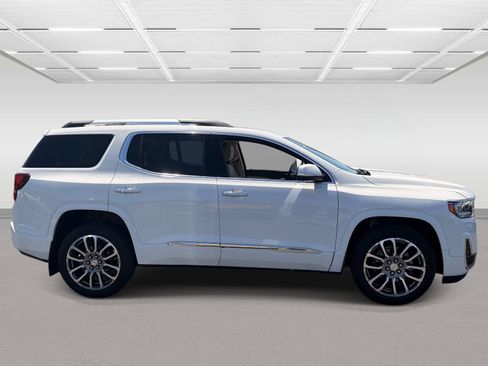 Used 2021 GMC Acadia Denali w/ Denali Technology Package FWD image 6