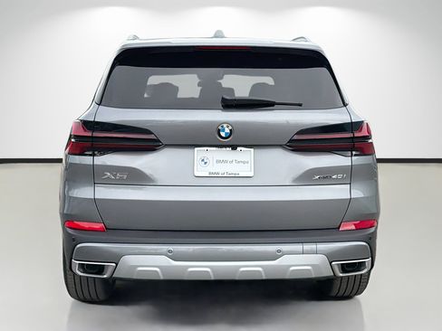 New 2026 BMW X5 xDrive40i w/ Premium Package AWD/4WD image 4