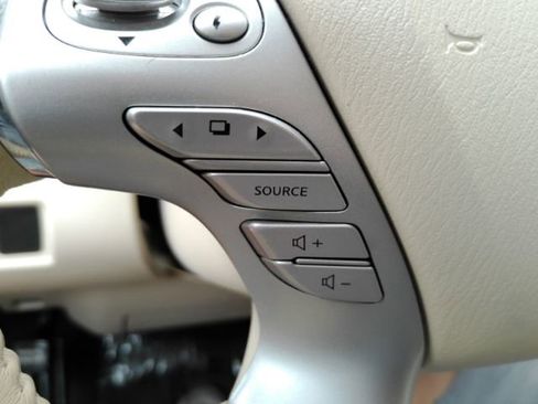 Used 2018 Nissan Murano SL w/ Moonroof Package AWD/4WD image 37