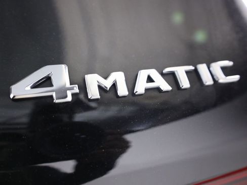 Used 2020 Mercedes-Benz GLC 300 4MATIC image 79