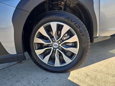 Certified 2025 Subaru Outback Touring w/ Tech Package 3 image 28