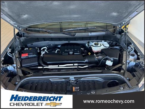 Certified 2024 Chevrolet Silverado 1500 LT AWD/4WD image 9