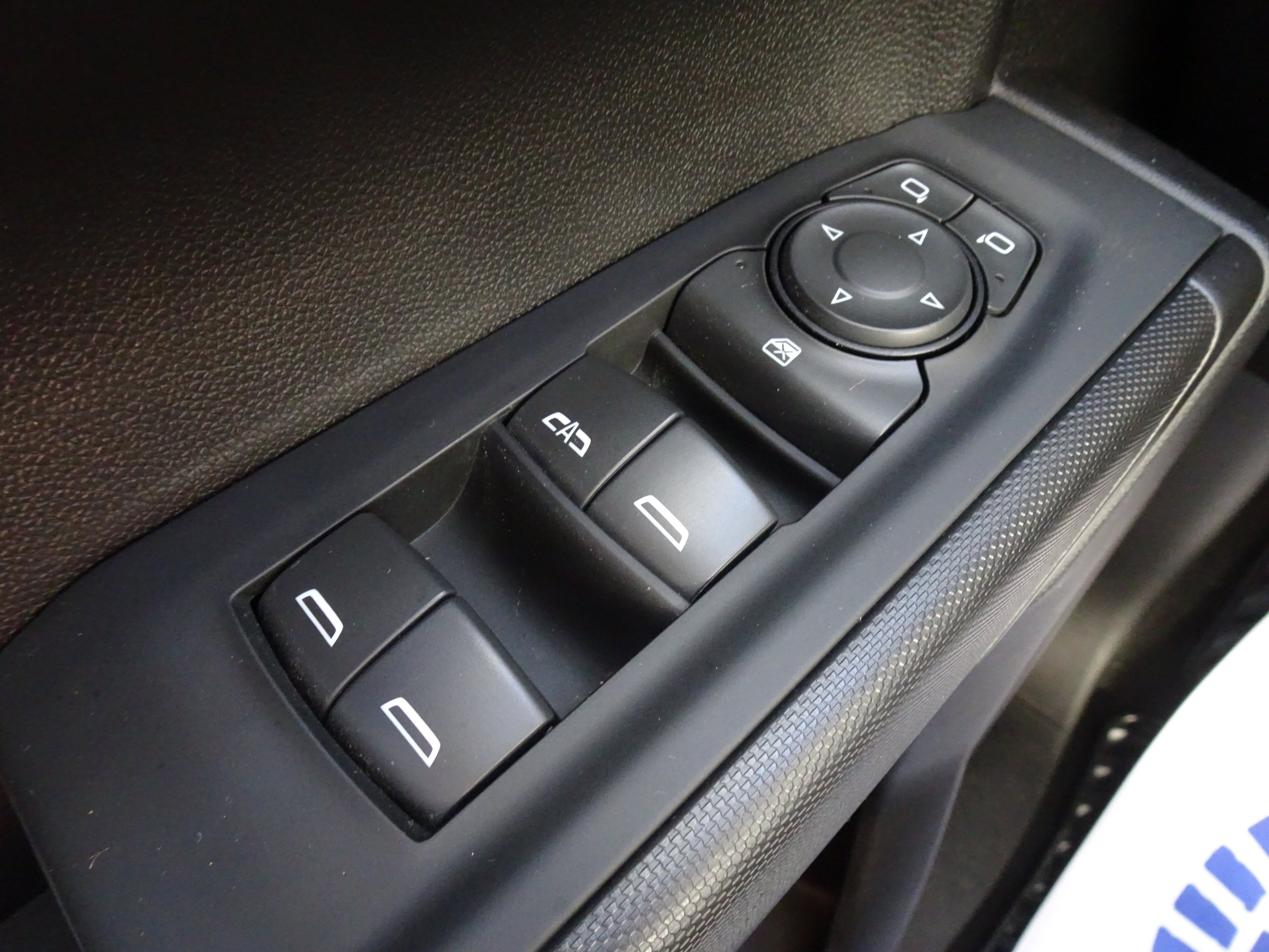 Used 2022 Chevrolet Silverado 1500 Custom AWD/4WD image 25