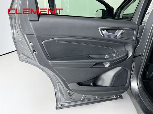 Certified 2022 Ford Edge Titanium image 30