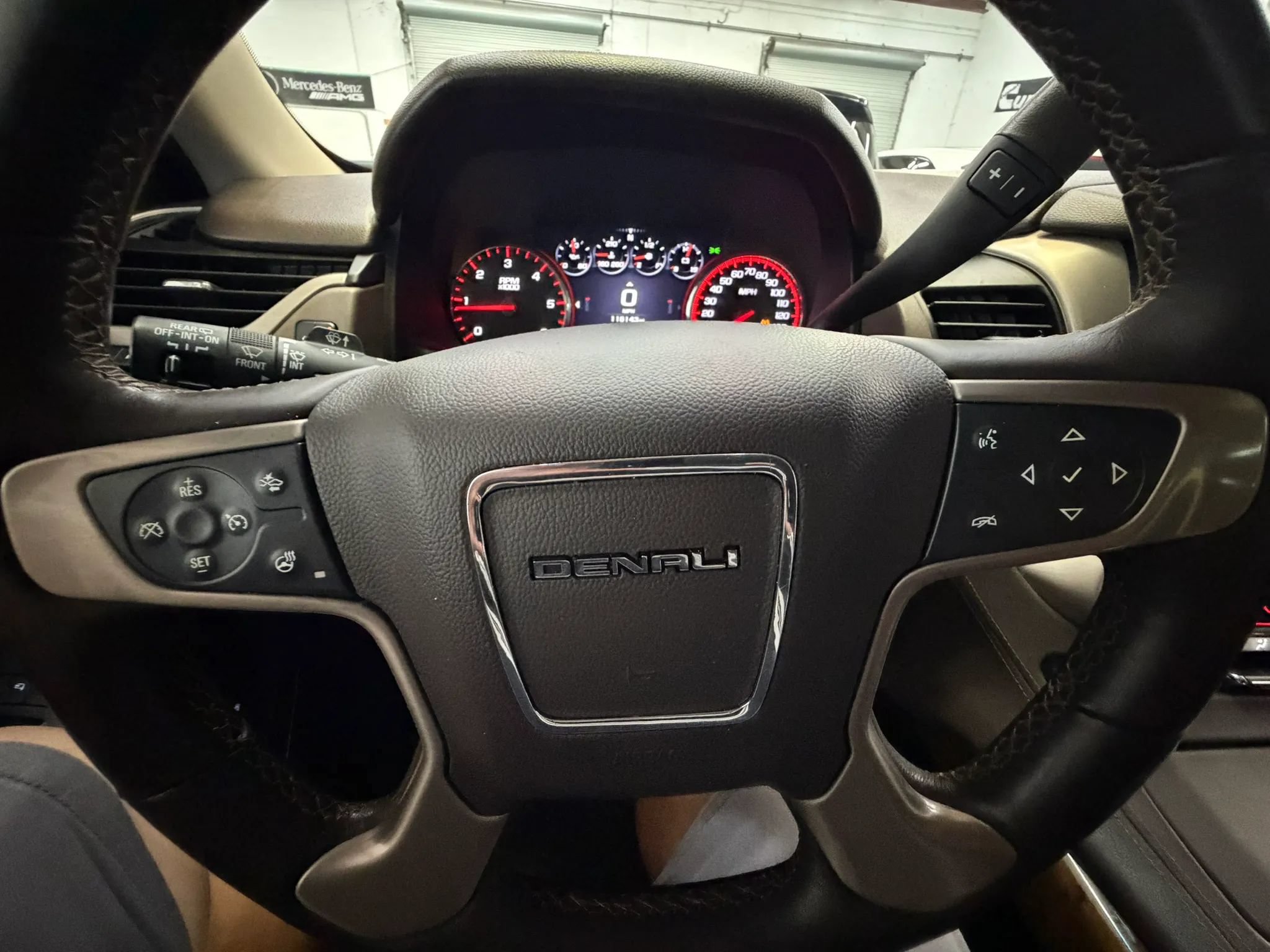 Used 2015 GMC Yukon Denali w/ Touring Package AWD/4WD image 52