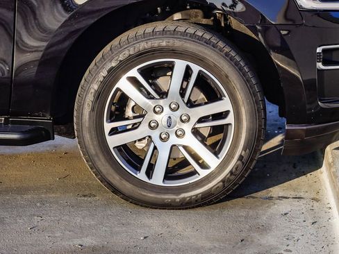 Used 2024 Ford Expedition Max Limited image 11