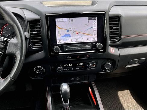 Used 2024 Nissan Frontier PRO-4X AWD/4WD image 18