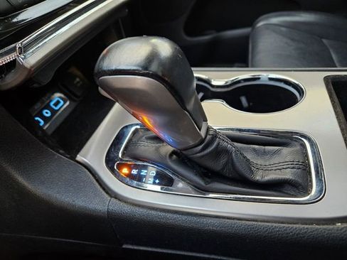 Used 2021 Jeep Grand Cherokee Limited w/ Luxury Group II image 21