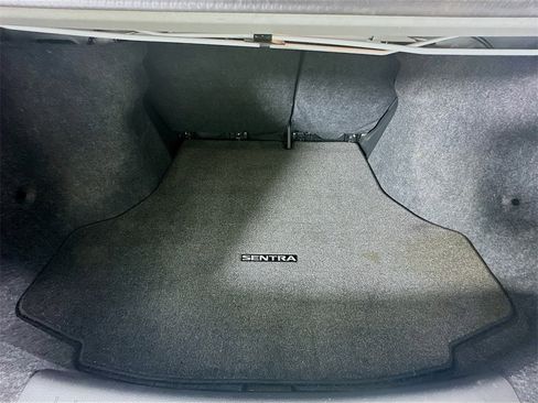 Used 2014 Nissan Sentra SR w/ SR Driver Package image 21