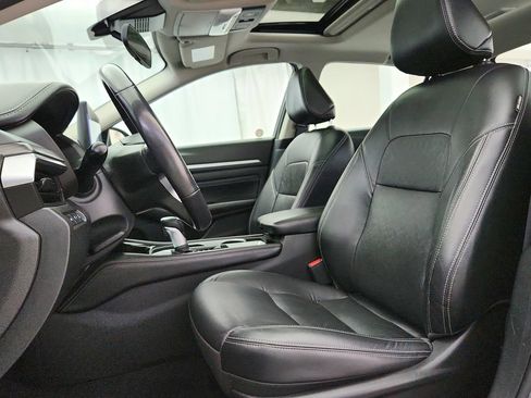 Used 2023 Nissan Altima 2.5 SL FWD image 10