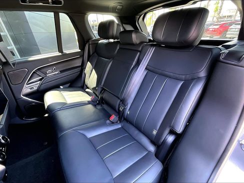 Used 2025 Land Rover Range Rover Autobiography AWD/4WD image 25