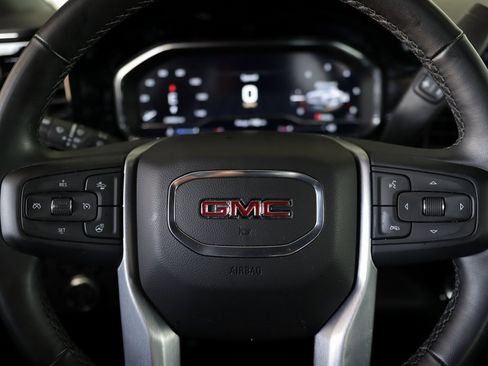 Used 2023 GMC Sierra 1500 Elevation image 11